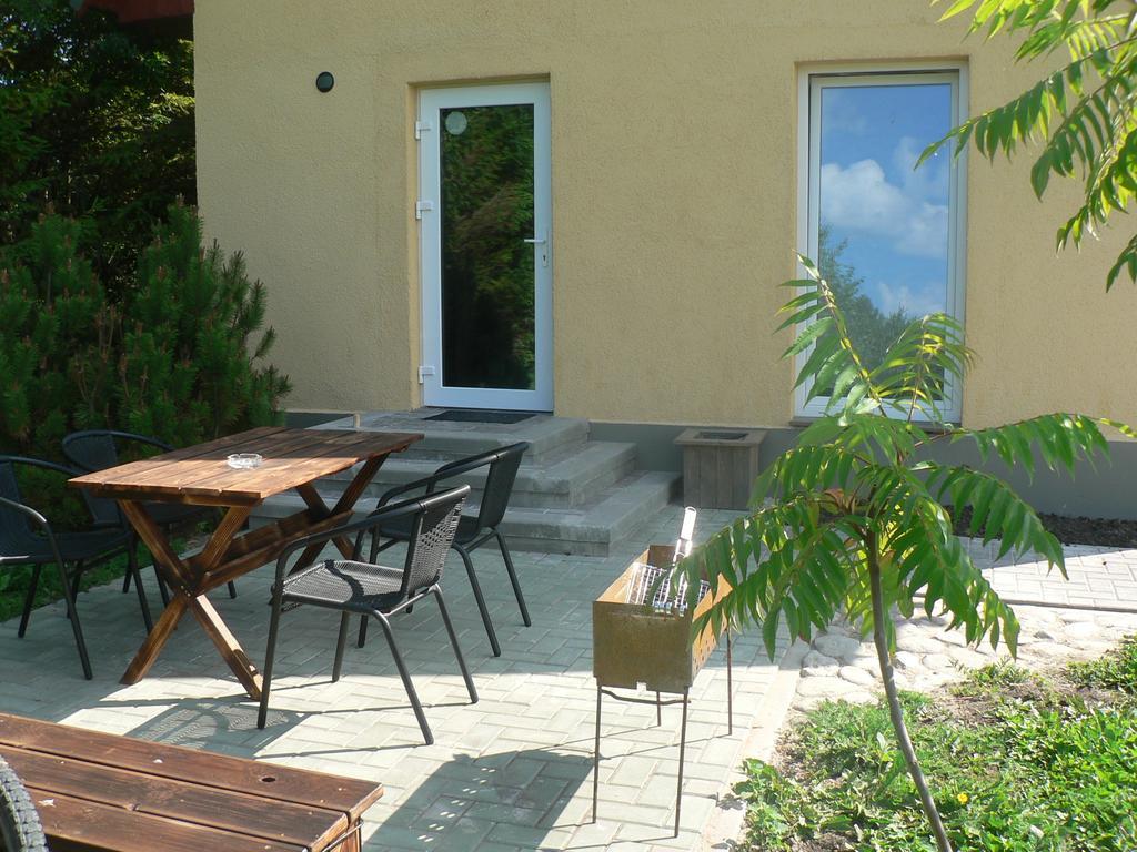 Guest House Podnieki 벤츠필스 외부 사진