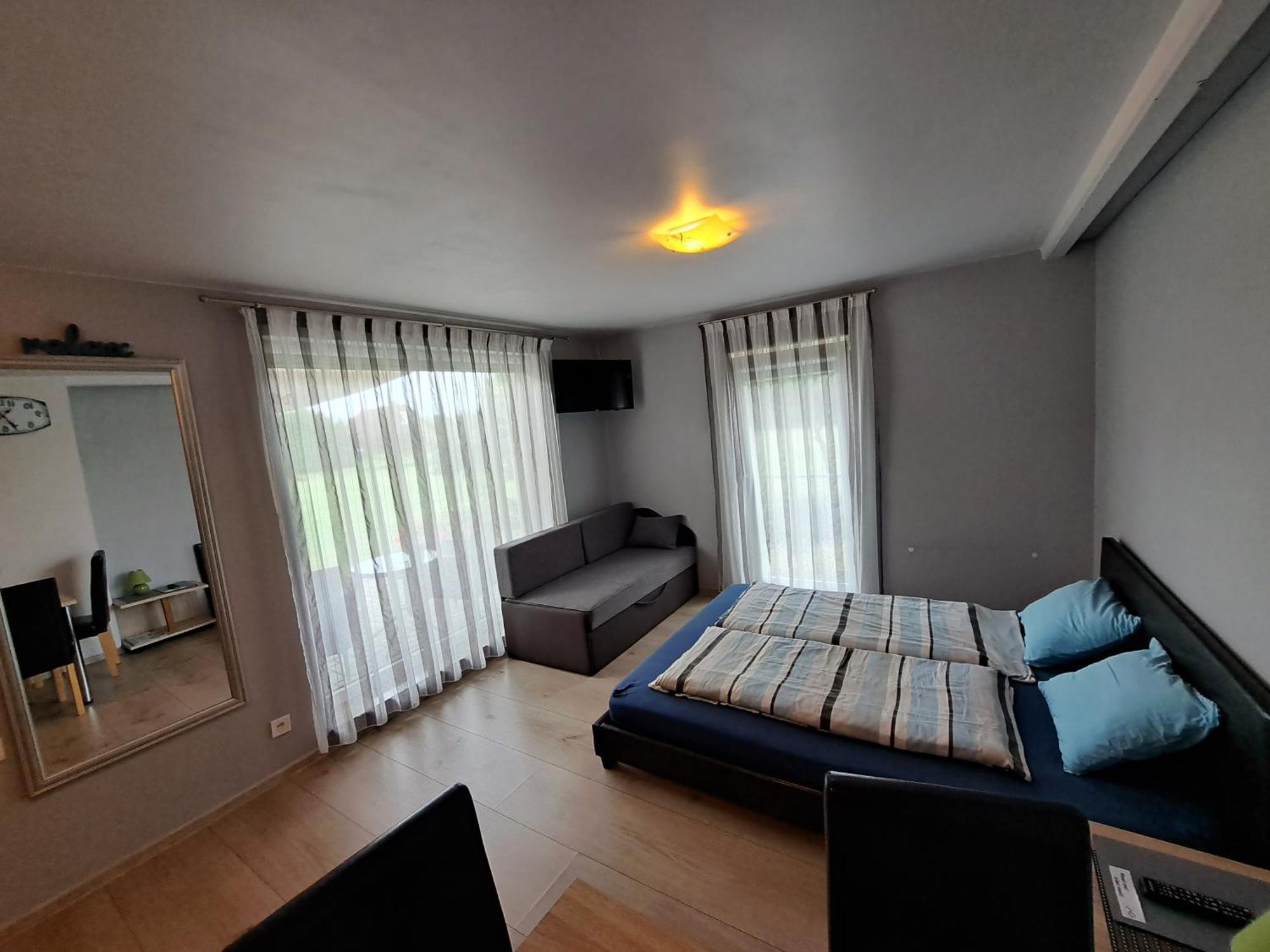 Guest House Podnieki 벤츠필스 외부 사진