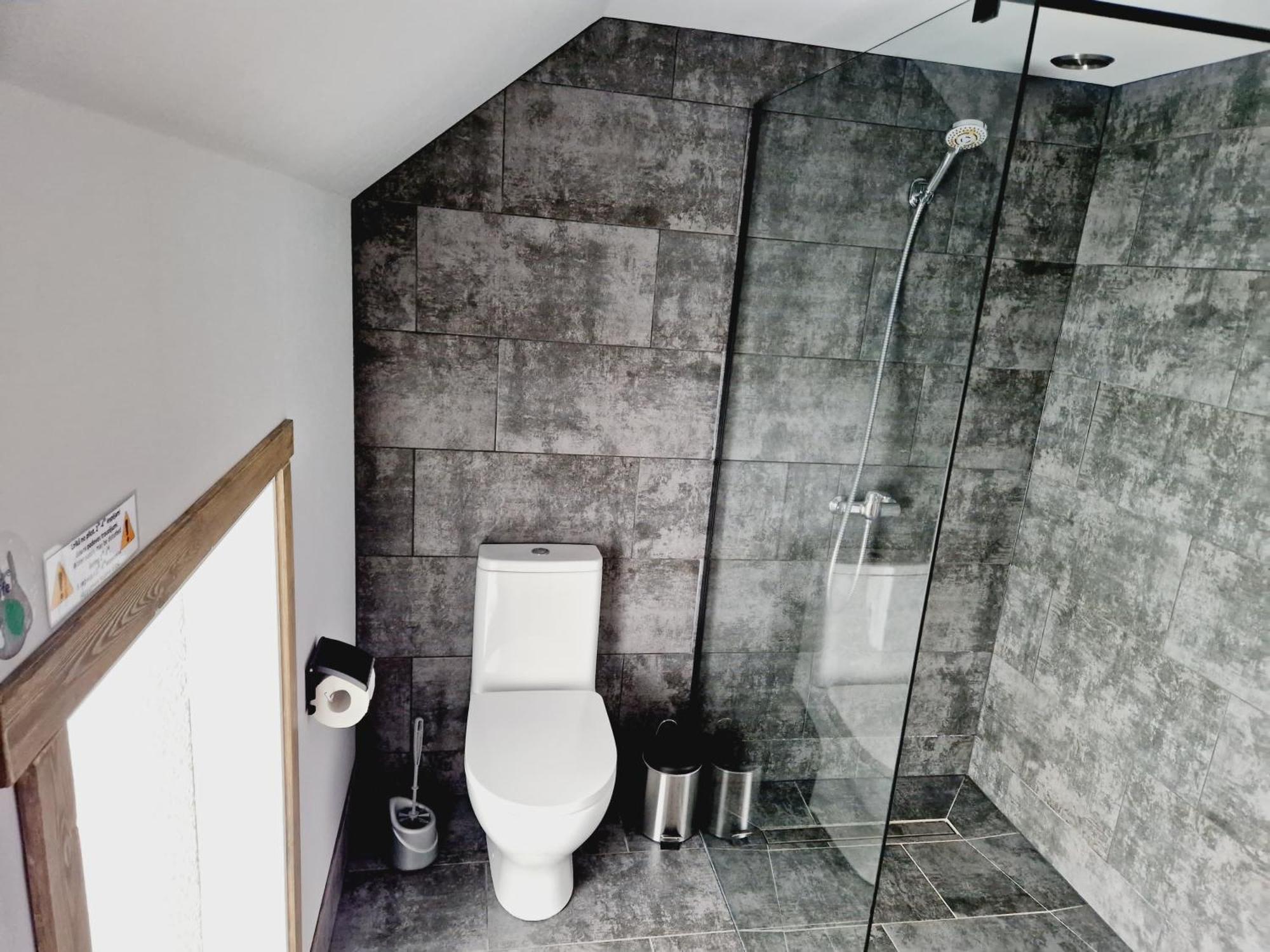 Guest House Podnieki 벤츠필스 외부 사진